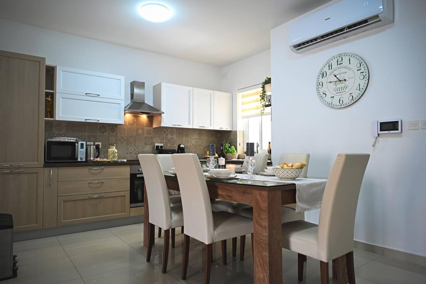 Fl 2 Ta'Lonza Luxury With Hot Tub By Homely เมลลิฮา ภายนอก รูปภาพ