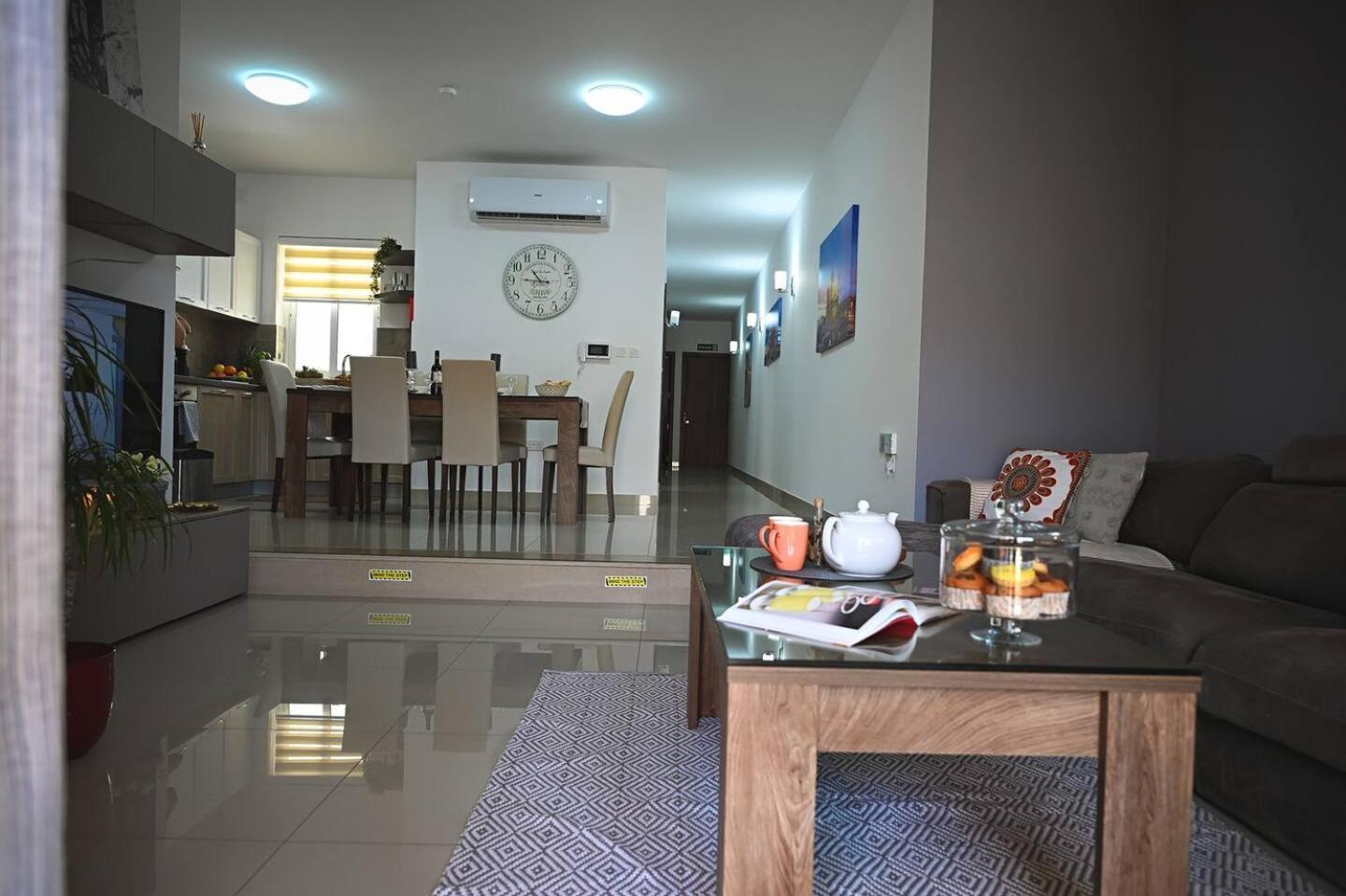 Fl 2 Ta'Lonza Luxury With Hot Tub By Homely เมลลิฮา ภายนอก รูปภาพ